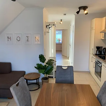 شقة Haus-am-see-kolkstr-1-og-rechts *